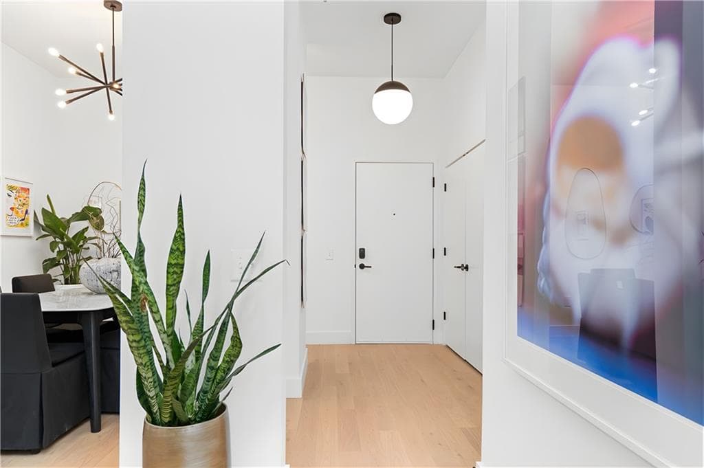 2 bedroom, 2 bathroom, 1,050 sq ft condominium for sale at 567 Ponce De Leon Avenue 610, Atlanta, GA 30308 — photo 4