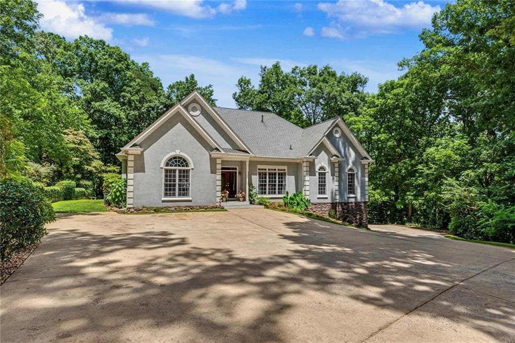 4 bedroom, 4 bathroom, 3,360 sq ft single family residence for sale at 550 Saddle Ridge, Canton, GA 30115 — photo 2