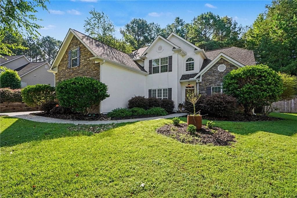 5 bedroom, 4 bathroom, 2,880 sq ft single family residence for sale at 160 Brittany Lane, Senoia, GA 30276 — photo 2