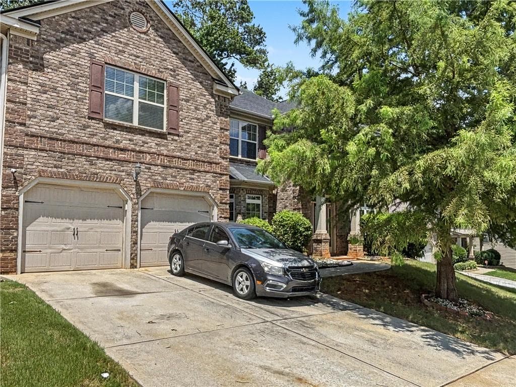 5 bedroom, 4 bathroom, 4,360 sq ft single family residence for sale at 4742 Shire Drive, Lithonia, GA 30038 — photo 2