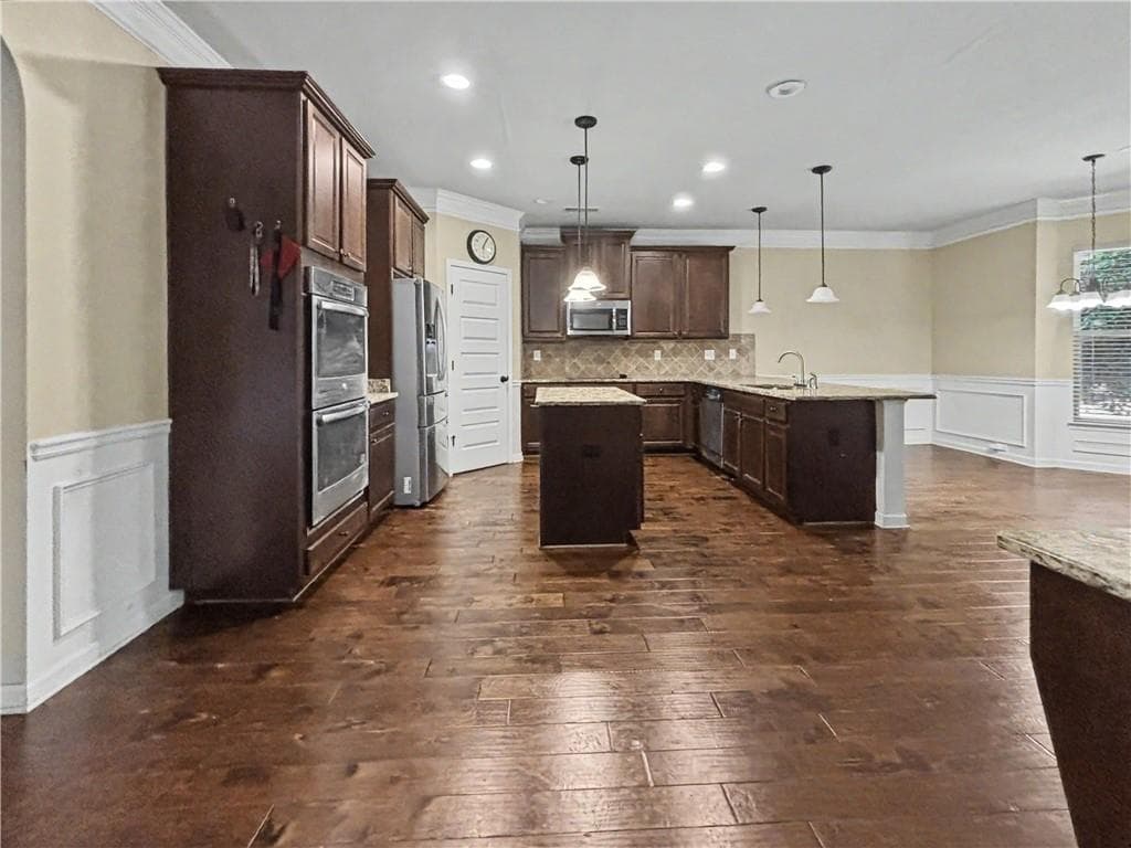 5 bedroom, 4 bathroom, 4,360 sq ft single family residence for sale at 4742 Shire Drive, Lithonia, GA 30038 — photo 9