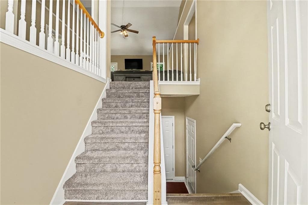5 bedroom, 3 bathroom, 2,515 sq ft single family residence for sale at 6219 Compass Drive, Flowery Branch, GA 30542 — photo 5