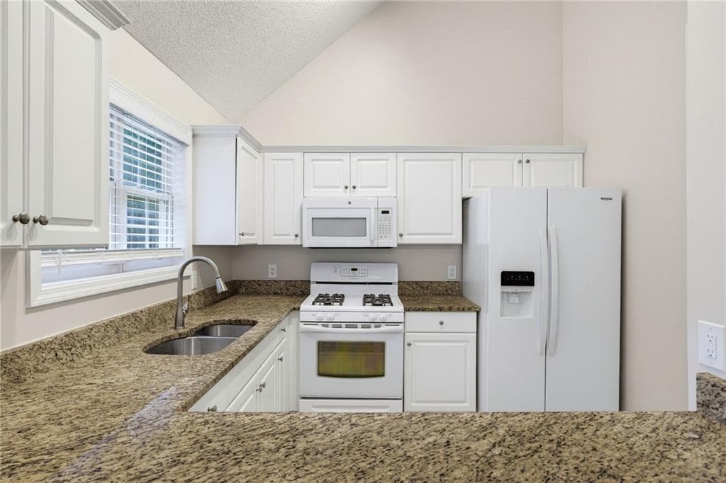 3 bedroom, 3 bathroom, 1,362 sq ft condominium for sale at 4280 Old Cherokee Street, Acworth, GA 30101 — photo 7