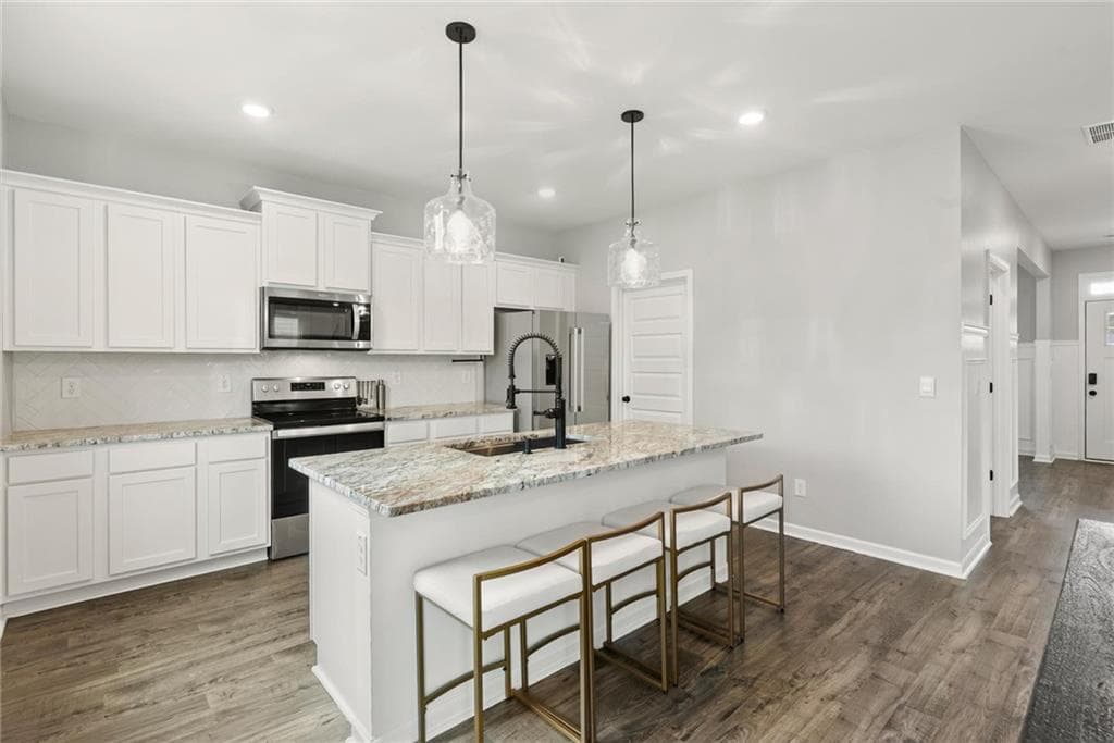 4 bedroom, 3 bathroom, 2,427 sq ft single family residence for sale at 391 Faulkner Street, Stockbridge, GA 30281 — photo 5