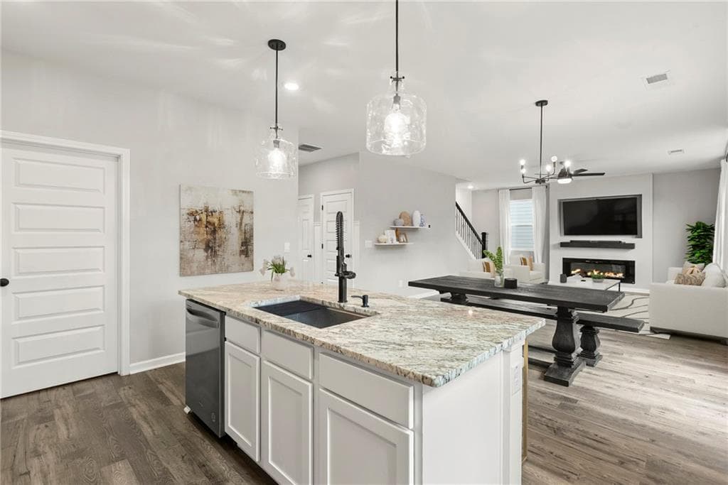 4 bedroom, 3 bathroom, 2,427 sq ft single family residence for sale at 391 Faulkner Street, Stockbridge, GA 30281 — photo 6