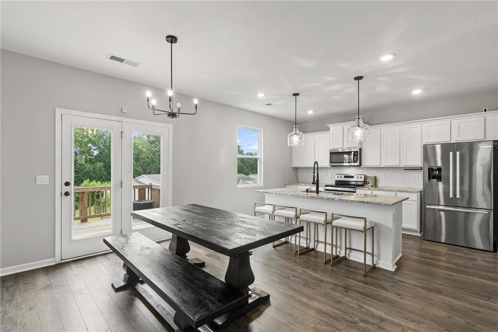 4 bedroom, 3 bathroom, 2,427 sq ft single family residence for sale at 391 Faulkner Street, Stockbridge, GA 30281 — photo 7