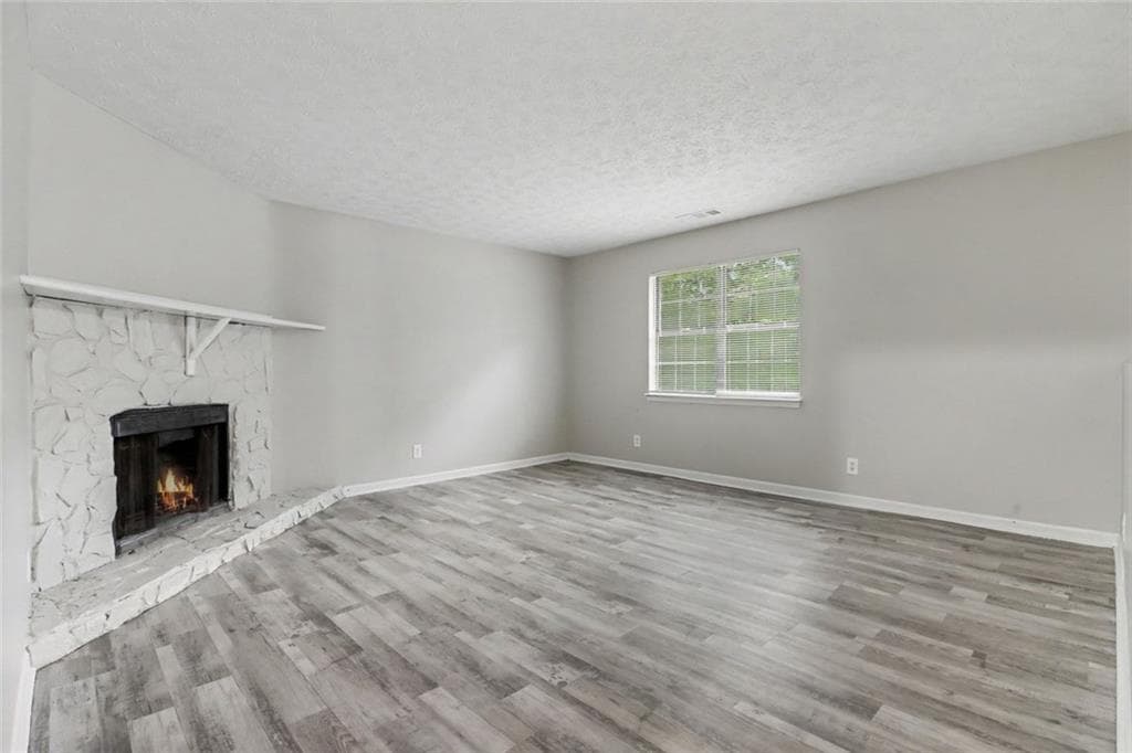 3 bedroom, 2 bathroom, 1,276 sq ft single family residence for sale at 5487 Hall Circle, Union City, GA 30291 — photo 7