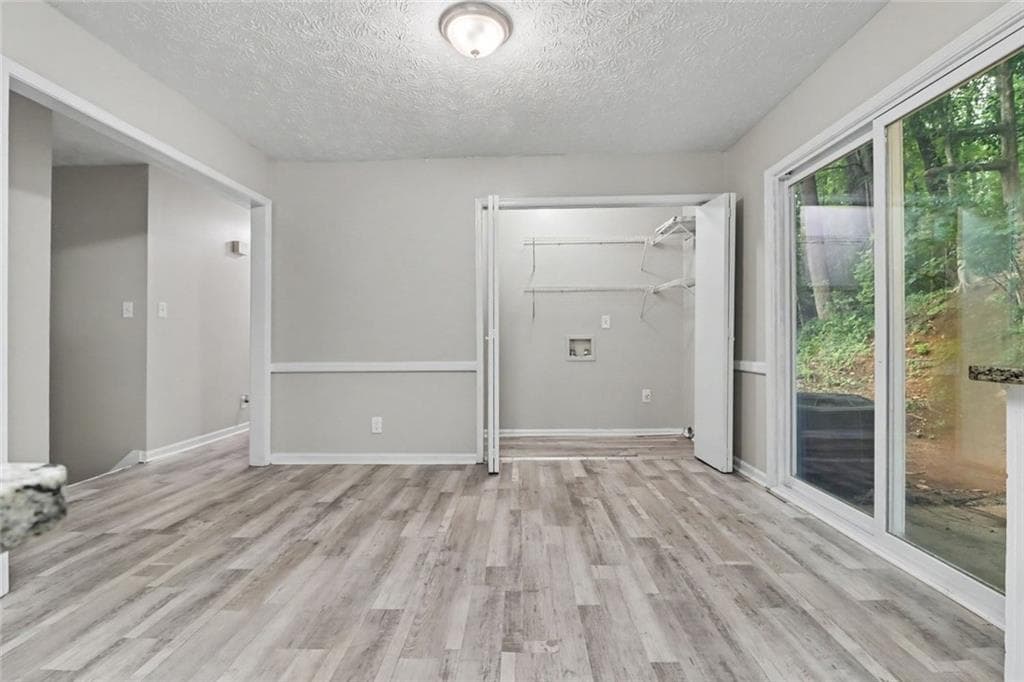 3 bedroom, 2 bathroom, 1,276 sq ft single family residence for sale at 5487 Hall Circle, Union City, GA 30291 — photo 10