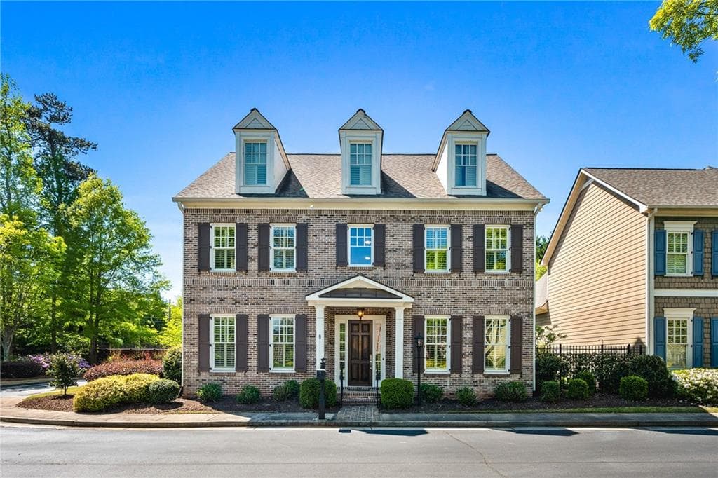4 bedroom, 4 bathroom, 3,287 sq ft single family residence for sale at 2901 Gateland Square, Marietta, GA 30062