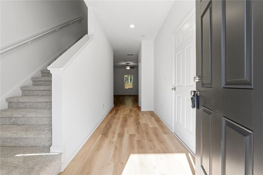 4 bedroom, 3 bathroom, 1,984 sq ft single family residence for sale at 368 Morning Drive, Athens, GA 30606 — photo 2
