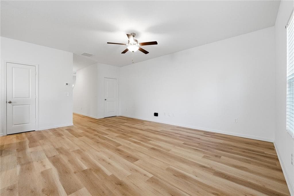 4 bedroom, 3 bathroom, 1,984 sq ft single family residence for sale at 368 Morning Drive, Athens, GA 30606 — photo 4