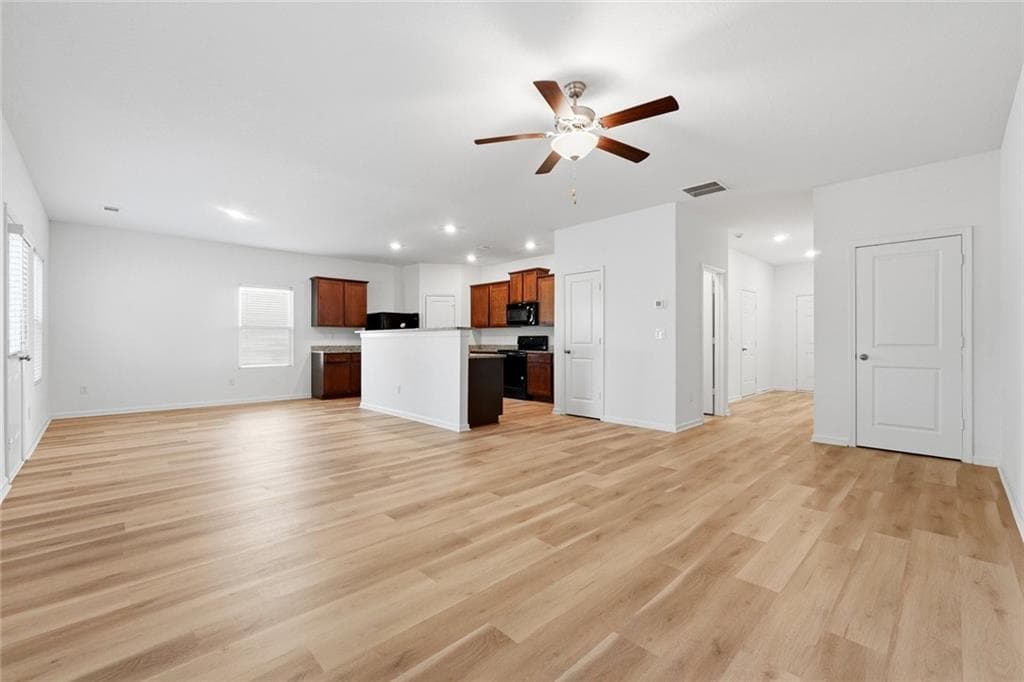 4 bedroom, 3 bathroom, 1,984 sq ft single family residence for sale at 368 Morning Drive, Athens, GA 30606 — photo 6