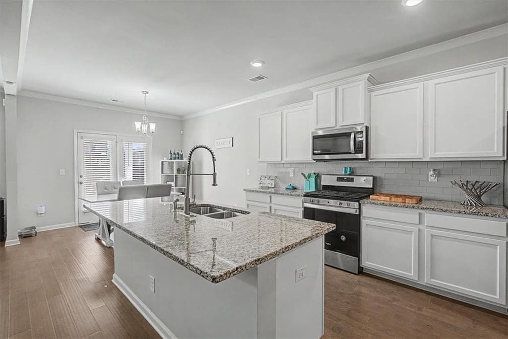 5 bedroom, 4 bathroom, 4,146 sq ft single family residence for sale at 278 Azalea Bloom Drive, Loganville, GA 30052 — photo 4