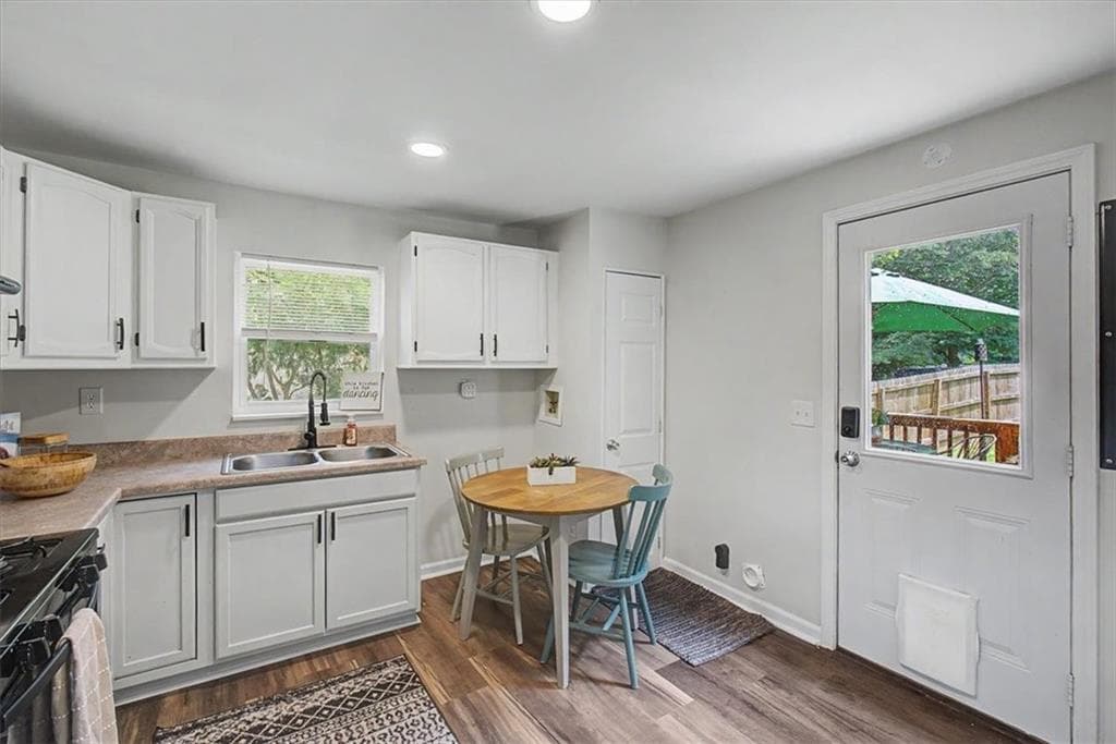 2 bedroom, 1 bathroom, 784 sq ft single family residence for sale at 5202 Groovers Landing Road, Acworth, GA 30101 — photo 8
