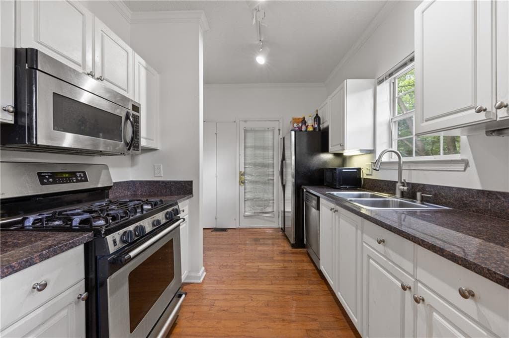 4 bedroom, 4 bathroom, 2,309 sq ft townhouse for sale at 581 Cooper Street, Atlanta, GA 30312 — photo 9