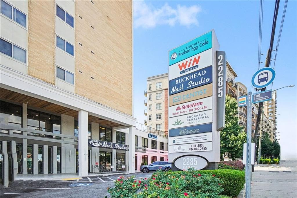 1 bedroom, 1 bathroom, 703 sq ft condominium for sale at 2285 Peachtree Road 909, Atlanta, GA 30309 — photo 10