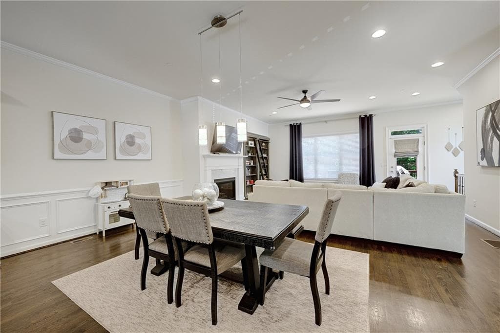3 bedroom, 4 bathroom, 2,084 sq ft townhouse for sale at 909 Dumaine Trace, Sandy Springs, GA 30328 — photo 9