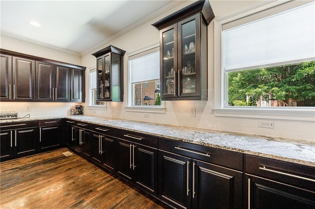 3 bedroom, 4 bathroom, 2,084 sq ft townhouse for sale at 909 Dumaine Trace, Sandy Springs, GA 30328 — photo 8