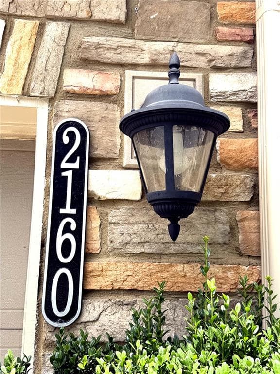 3 bedroom, 3 bathroom, 2,068 sq ft townhouse for rent at 2160 Crestridge Trail, Atlanta, GA 30329 for $3,295 a month — photo 1 of 36
