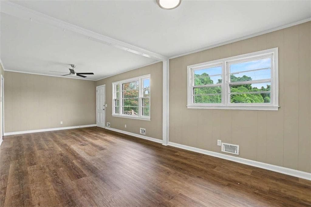 3 bedroom, 2 bathroom, 1,602 sq ft single family residence for sale at 63 Green Street, Royston, GA 30662 — photo 8