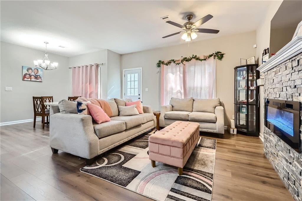 3 bedroom, 3 bathroom, 1,864 sq ft townhouse for sale at 7805 Rock Rose Lane, Fairburn, GA 30213 — photo 4