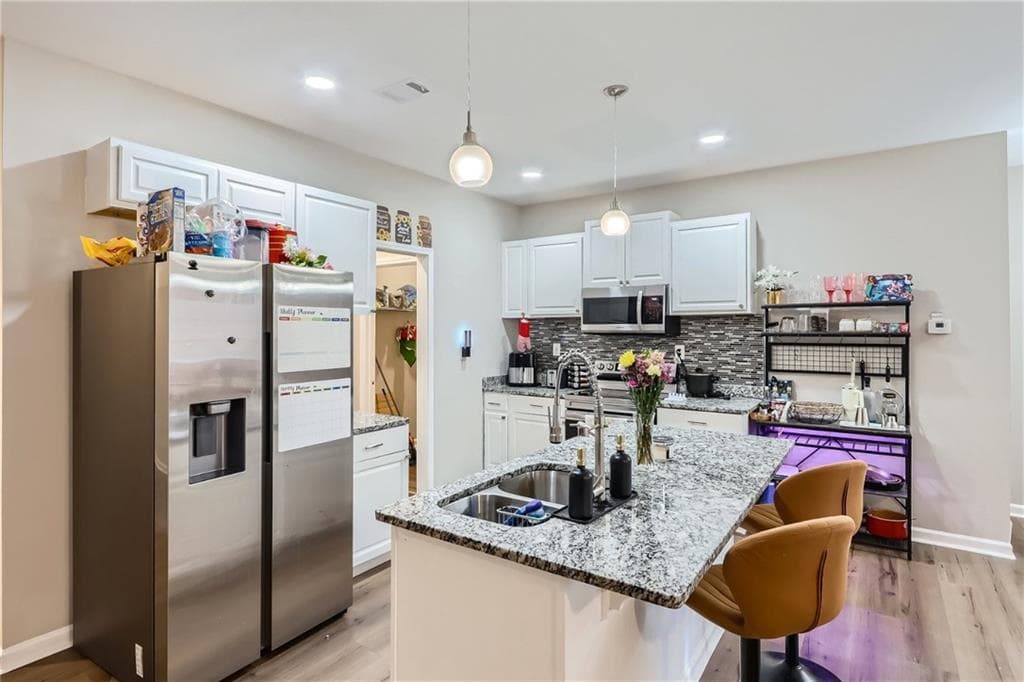 3 bedroom, 3 bathroom, 1,864 sq ft townhouse for sale at 7805 Rock Rose Lane, Fairburn, GA 30213 — photo 9