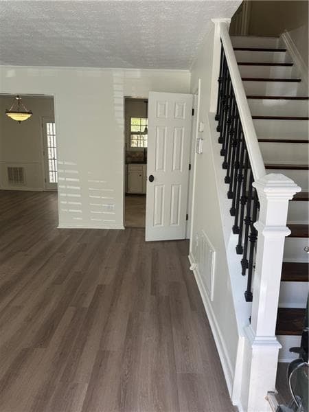 2 bedroom, 3 bathroom, 1,160 sq ft townhouse for rent at 2907 Queen Anne Court, Atlanta, GA 30350 for $1,850 a month — photo 2