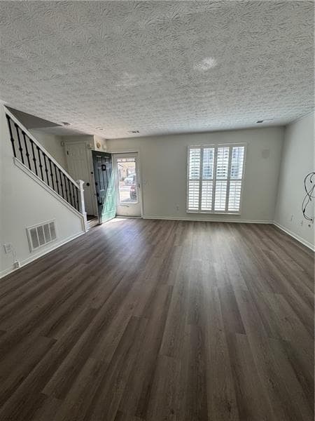 2 bedroom, 3 bathroom, 1,160 sq ft townhouse for rent at 2907 Queen Anne Court, Atlanta, GA 30350 for $1,850 a month — photo 4