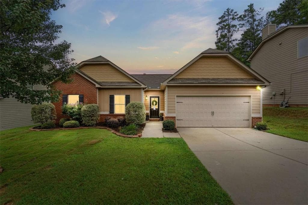 3 bedroom, 2 bathroom, 1,601 sq ft single family residence for sale at 2559 Grayton Loop, Villa Rica, GA 30180 — photo 2