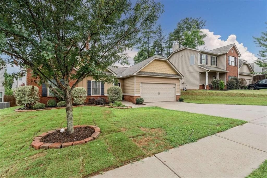 3 bedroom, 2 bathroom, 1,601 sq ft single family residence for sale at 2559 Grayton Loop, Villa Rica, GA 30180 — photo 3