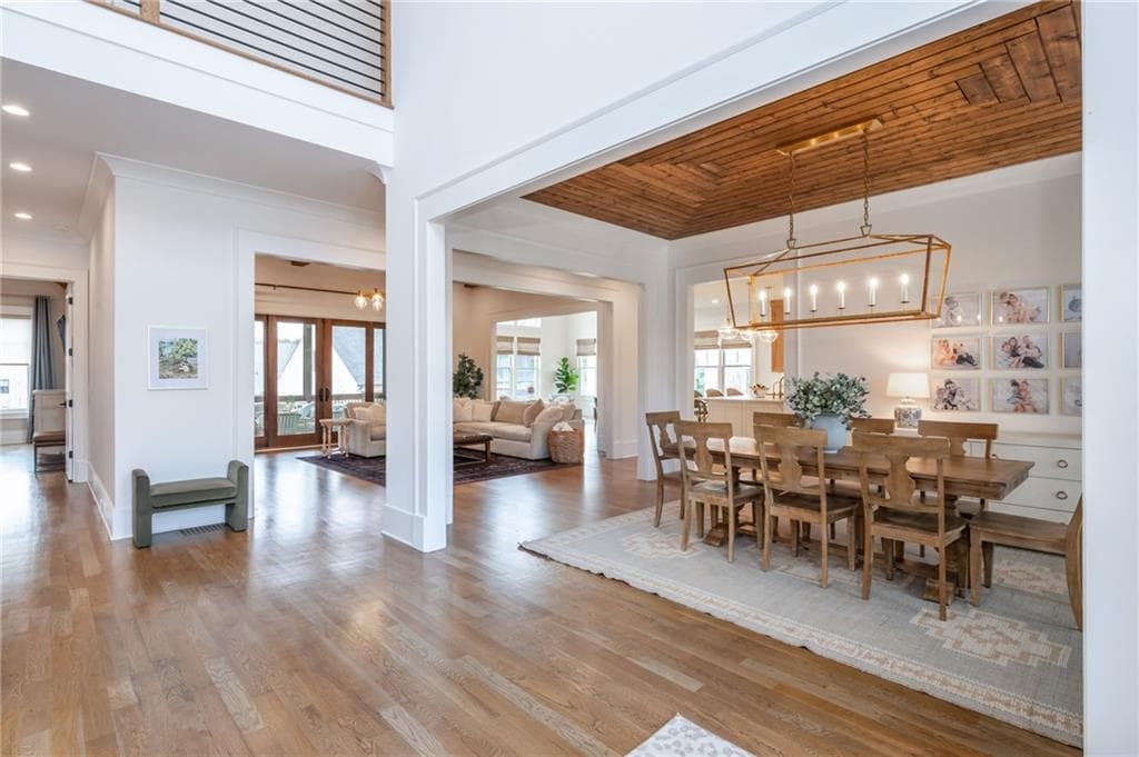 5 bedroom, 6 bathroom, 6,460 sq ft single family residence for sale at 4030 Cottage Park Court, Alpharetta, GA 30004 — photo 7