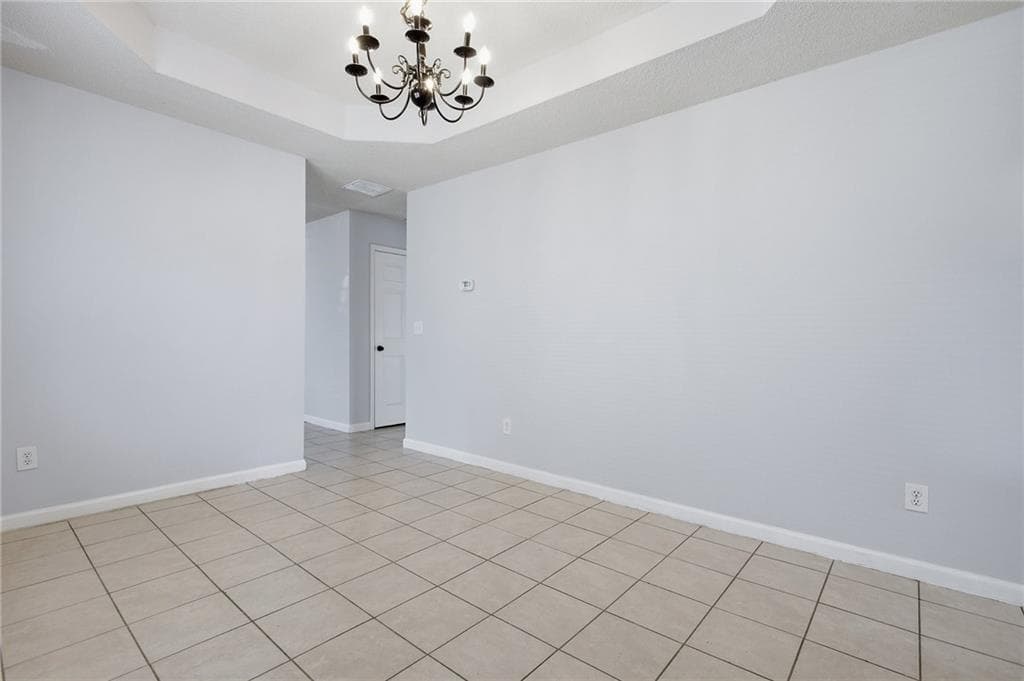 3 bedroom, 2 bathroom, 1,317 sq ft single family residence under contract at 69 Pointe North Drive, Cartersville, GA 30120 — photo 8