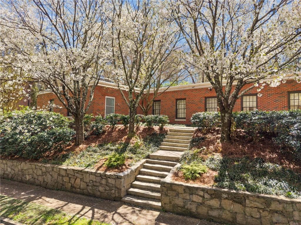 2 bedroom, 2 bathroom, 2,304 sq ft condominium under contract at 1933 Mclendon Avenue B, Atlanta, GA 30307