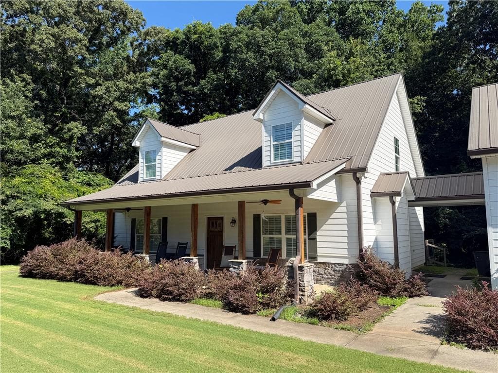 3 bedroom, 3 bathroom, 1,880 sq ft single family residence for sale at 2400 Buford Dam Road, Buford, GA 30518
