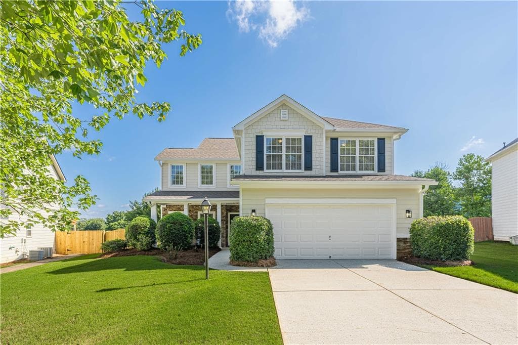 5 bedroom, 4 bathroom, 2,586 sq ft single family residence under contract at 2635 Niblick Way, Duluth, GA 30097