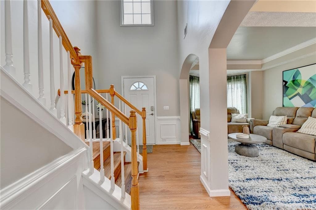 3 bedroom, 3 bathroom, 2,285 sq ft single family residence for sale at 720 Goldenrod Way, Norcross, GA 30093 — photo 4