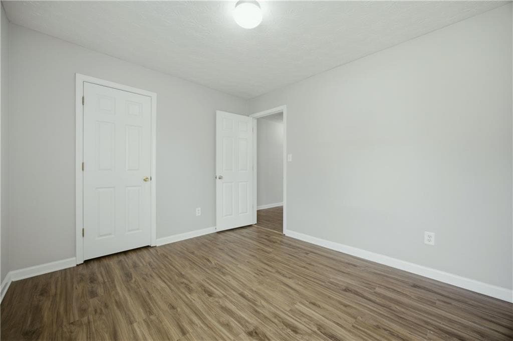 3 bedroom, 2 bathroom, 1,298 sq ft single family residence for rent at 1002 Pine Isle Court, Buford, GA 30518 for $2,100 a month — photo 6