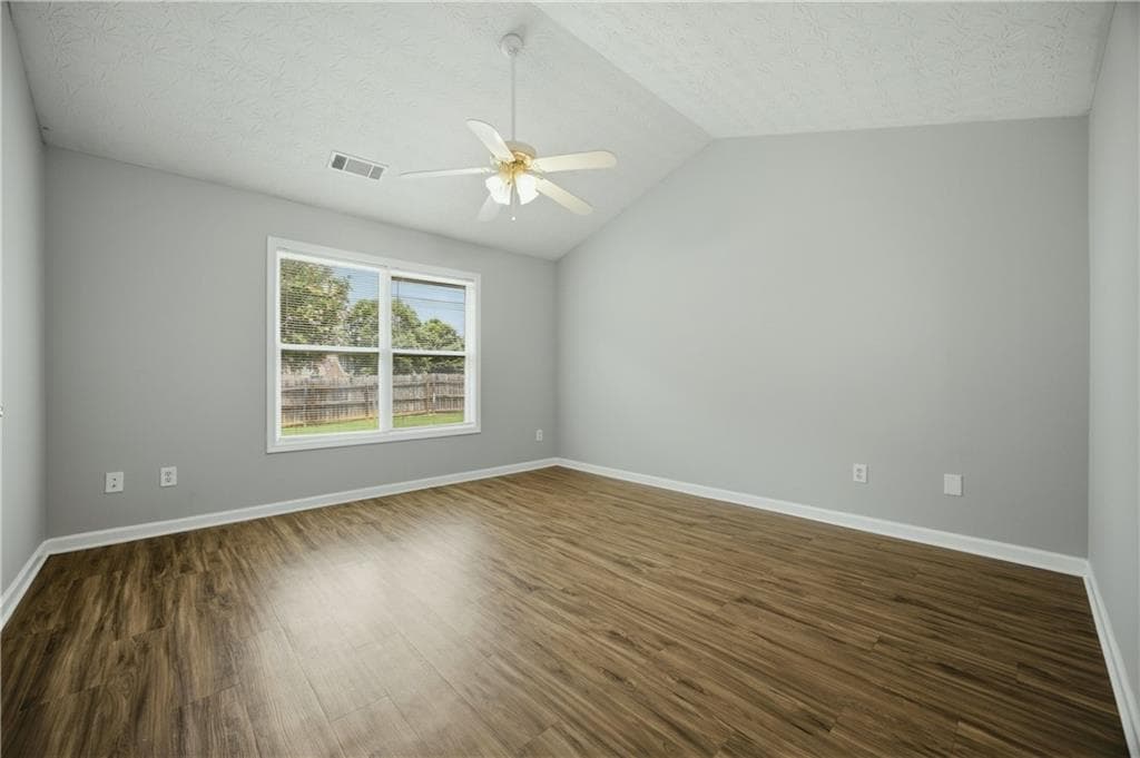 3 bedroom, 2 bathroom, 1,298 sq ft single family residence for rent at 1002 Pine Isle Court, Buford, GA 30518 for $2,100 a month — photo 7