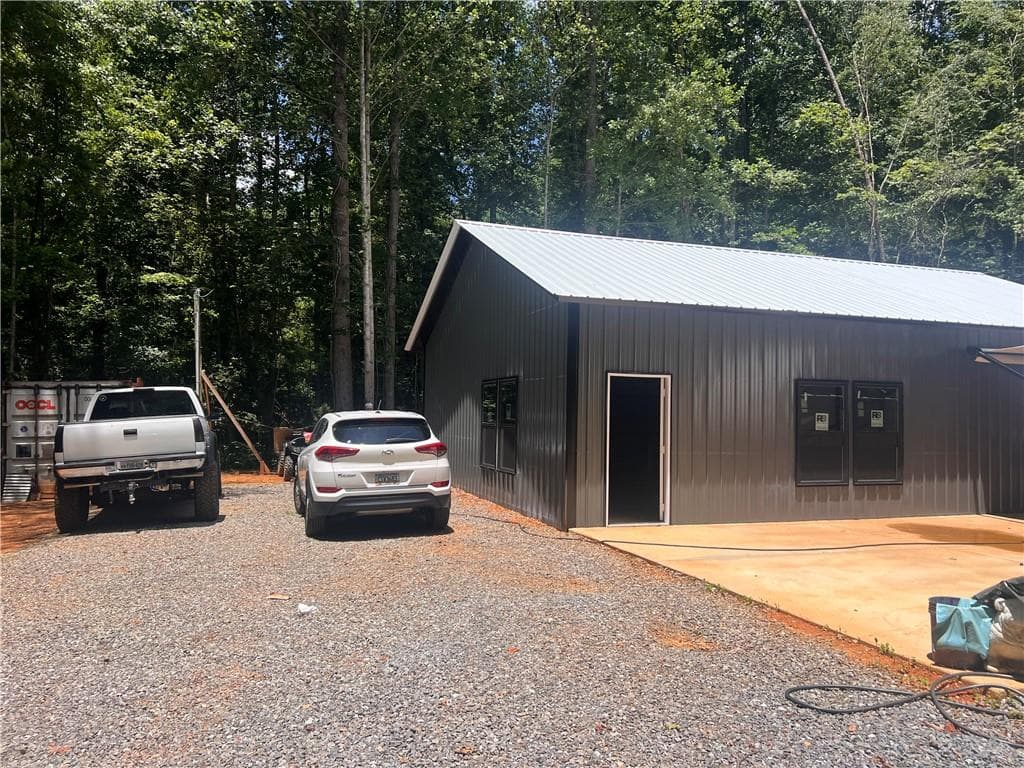 1 bedroom, 1 bathroom, 1,000 sq ft single family residence under contract at 3056 411 HWY, Fairmount, GA 30139 — photo 3