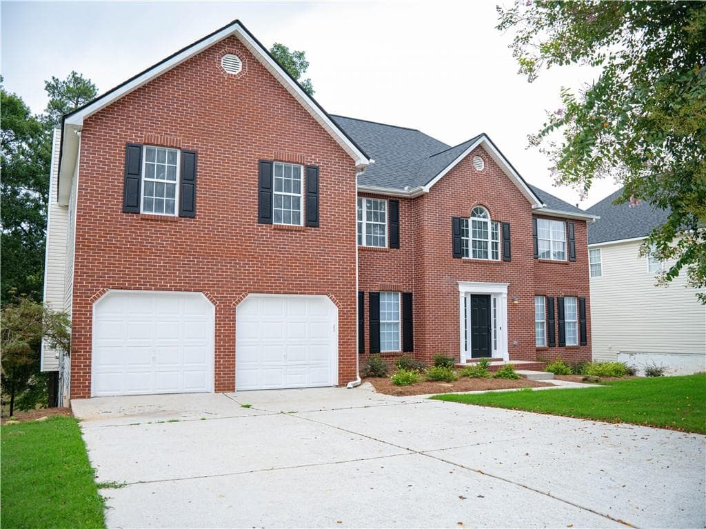 5 bedroom, 3 bathroom, 3,449 sq ft single family residence for sale at 1860 Pinehurst View Drive, Grayson, GA 30017