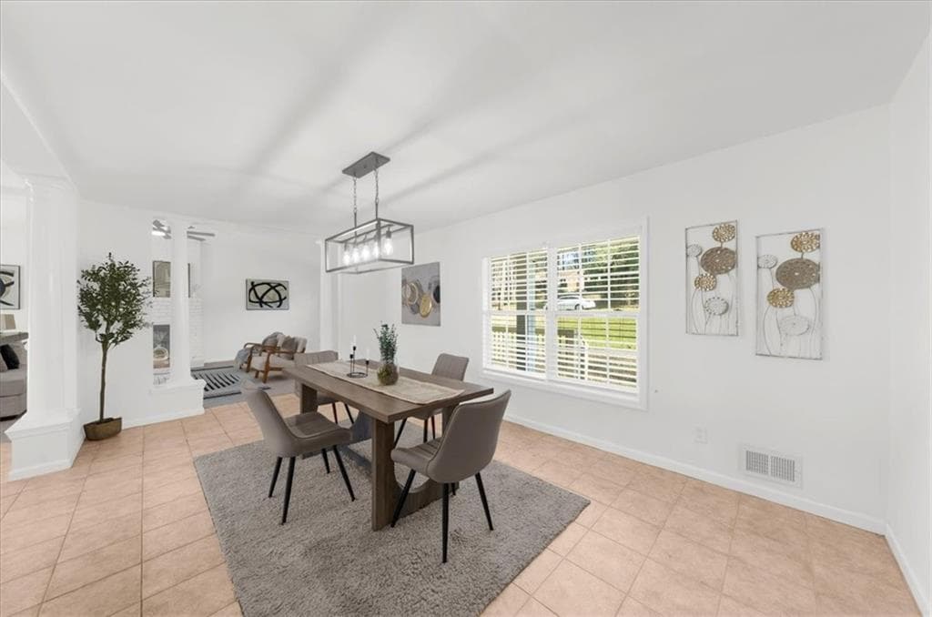 3 bedroom, 2 bathroom, 1,812 sq ft single family residence for sale at 3381 Ember Street, Marietta, GA 30066 — photo 4