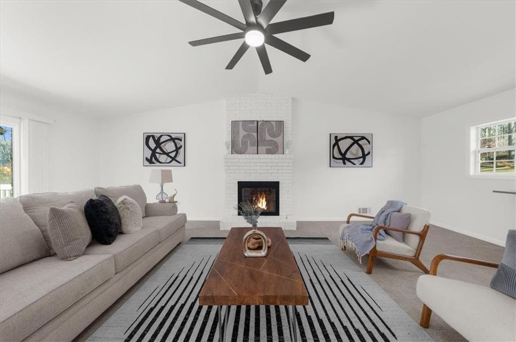 3 bedroom, 2 bathroom, 1,812 sq ft single family residence for sale at 3381 Ember Street, Marietta, GA 30066 — photo 2