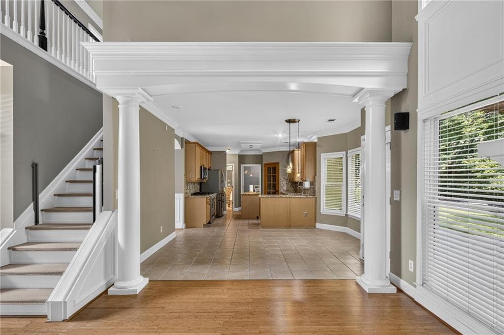 4 bedroom, 3 bathroom, 2,510 sq ft single family residence for sale at 6010 Georgetown Park Drive, Norcross, GA 30071 — photo 8