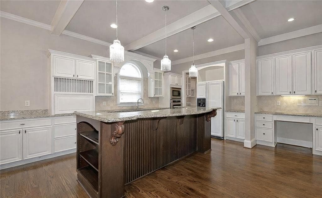 4 bedroom, 5 bathroom, 4,751 sq ft single family residence for sale at 4241 Weaver Street, Smyrna, GA 30080 — photo 4