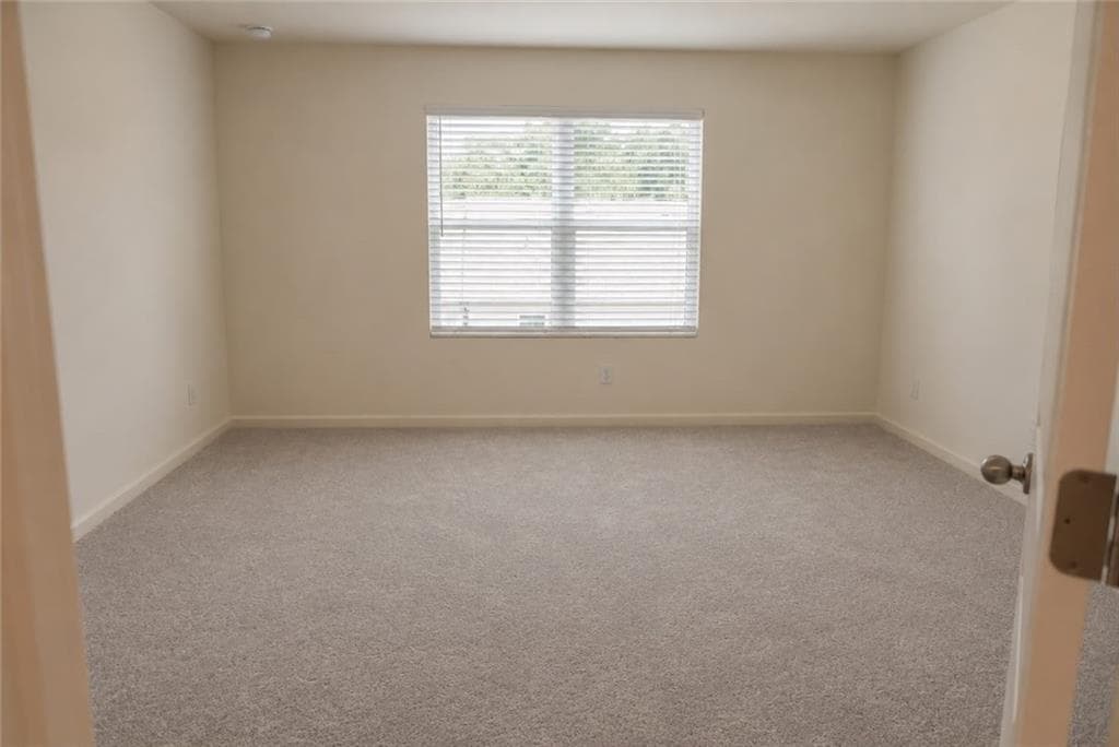 3 bedroom, 3 bathroom, 1,421 sq ft townhouse for rent at 2095 Emerson Dr, Auburn, GA 30011 for $1,900 a month — photo 6