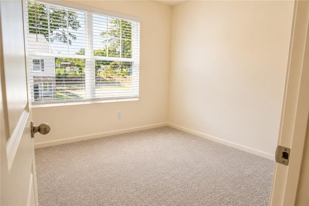 3 bedroom, 3 bathroom, 1,421 sq ft townhouse for rent at 2095 Emerson Dr, Auburn, GA 30011 for $1,900 a month — photo 9