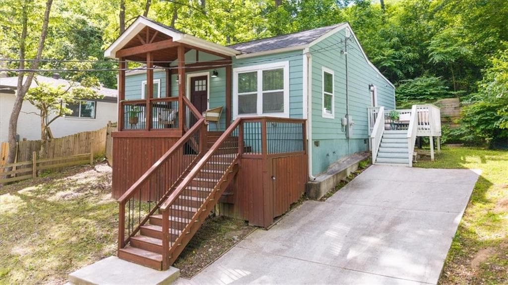 3 bedroom, 2 bathroom, 1,160 sq ft single family residence for sale at 1482 Andrews Street, Atlanta, GA 30314 — photo 2