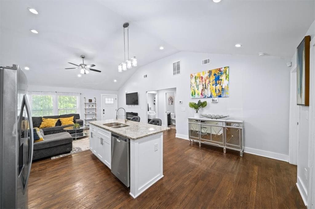 3 bedroom, 2 bathroom, 1,160 sq ft single family residence for sale at 1482 Andrews Street, Atlanta, GA 30314 — photo 8