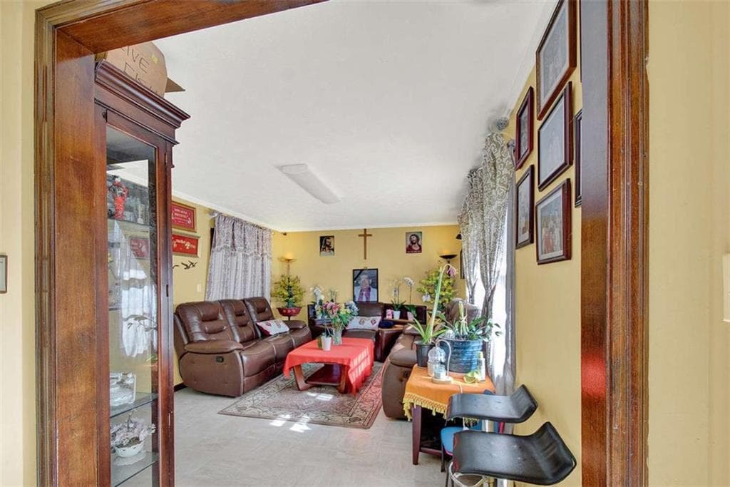 4 bedroom, 3 bathroom, 2,169 sq ft single family residence for sale at 1785 Poplar Street, Conyers, GA 30013 — photo 3