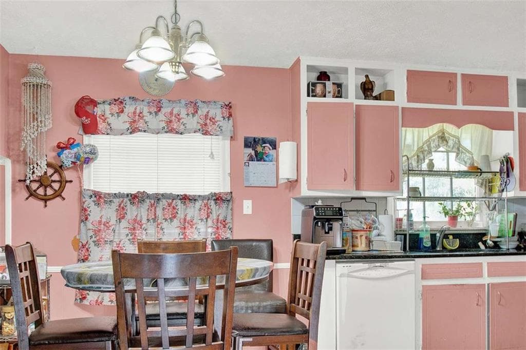 4 bedroom, 3 bathroom, 2,169 sq ft single family residence for sale at 1785 Poplar Street, Conyers, GA 30013 — photo 8